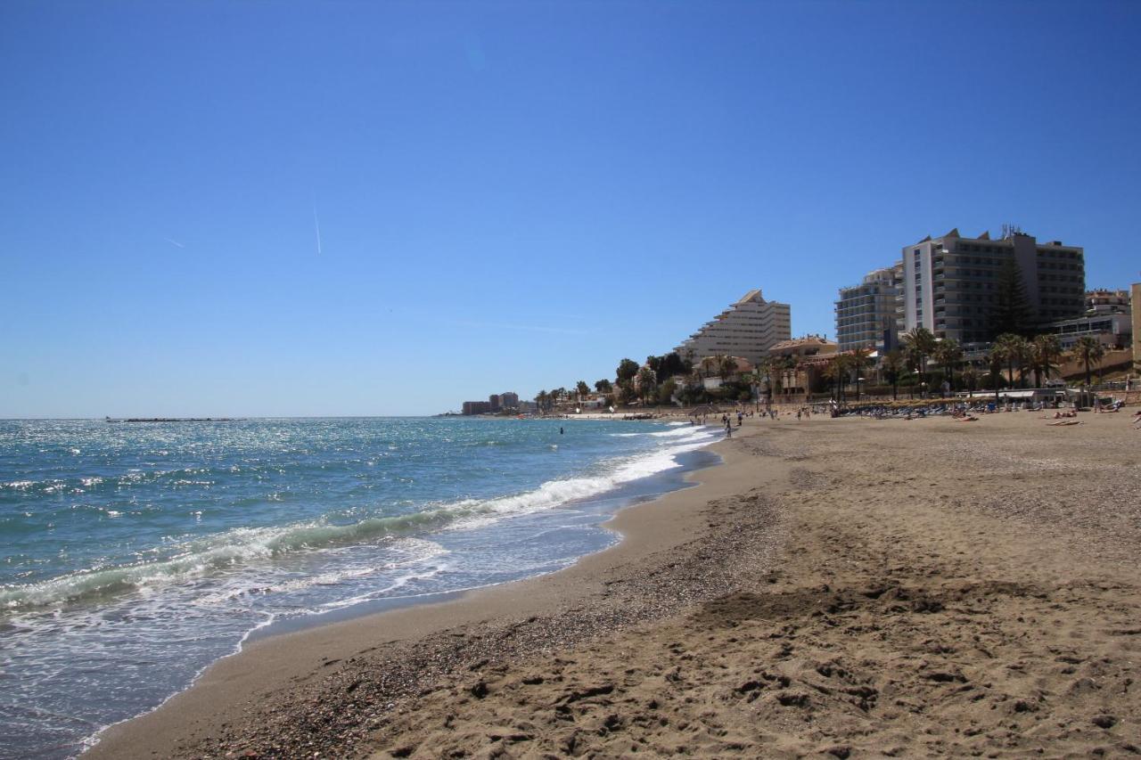 Tamarindos 30M De La Plage Apartment Benalmadena Exterior photo